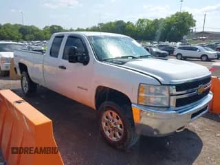 ✅ 2013 Chevrolet Silverado 2500HD Work Truck • VIN: 1GC2KVCG4DZ108678 • Lot: 42811229. Listed on IAAI with 238,835 mi. Free auction sales archive from the USA and detailed vehicle history report at DreamBid. Image 1.