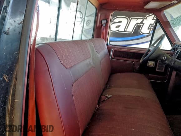 ✅ 1986 Ford F-250 • VIN: 1FTHF2518GPA45607 • Lot: 95485345. Listed on Copart with 34,684 mi. Free auction sales archive from the USA and detailed vehicle history report at DreamBid. Image 10.