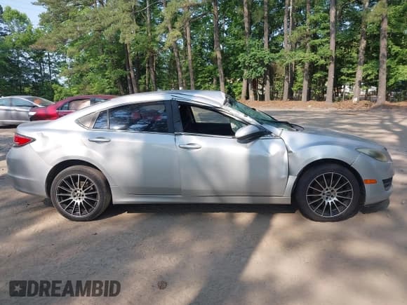 ✅ 2012 Mazda 6 i Sport • VIN: 1YVHZ8BHXC5M05441 • Лот: 42413191. Опубликован ранее на IAAI с пробегом 204 514 миль. Бесплатный доступ к архиву аукционных продаж из США и подробный отчёт об истории автомобиля на DreamBid. Изображение 13.