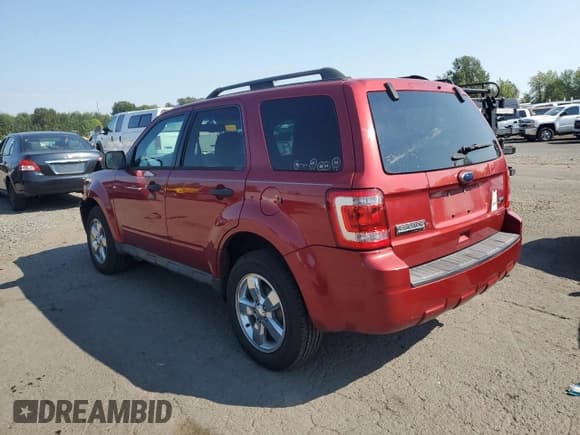 ✅ 2012 Ford Escape XLT • VIN: 1FMCU9DG3CKB65879 • Lot: 70223735. Wystawiony na Copart z przebiegiem 138 981 mil. Bezpłatny archiwum sprzedaży aukcyjnych z USA i szczegółowy raport historii pojazdu na DreamBid. Zdjęcie 2.
