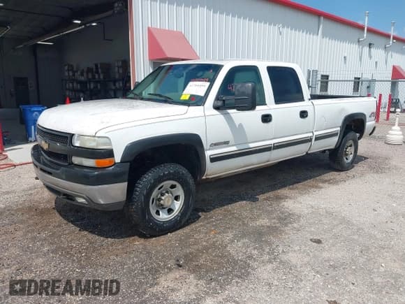 ✅ 2001 Chevrolet Silverado 2500HD LT3 • VIN: 1GCHK23G11F201003 • Лот: 42704499. Опубликован ранее на IAAI с пробегом 171 302 миль. Бесплатный доступ к архиву аукционных продаж из США и подробный отчёт об истории автомобиля на DreamBid. Изображение 2.