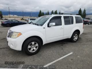 ✅ 2008 Nissan Pathfinder S • VIN: 5N1AR18U98C667663 • Lot: 93066495. Wystawiony na Copart z przebiegiem 158 065 mil. Bezpłatny archiwum sprzedaży aukcyjnych z USA i szczegółowy raport historii pojazdu na DreamBid. Zdjęcie 1.