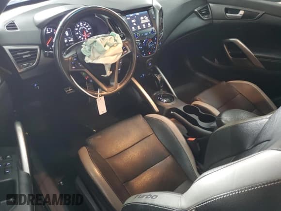 ✅ 2017 Hyundai Veloster Turbo • VIN: KMHTC6AE0HU314121 • Lot: 41515105. Wystawiony na Copart z przebiegiem 56 148 mil. Bezpłatny archiwum sprzedaży aukcyjnych z USA i szczegółowy raport historii pojazdu na DreamBid. Zdjęcie 8.