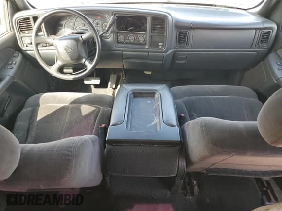 ✅ 2002 Chevrolet Silverado 1500 LS • VIN: 2GCEC19V921390864 • Lot: 69686245. Listed on Copart with 222,271 mi. Free auction sales archive from the USA and detailed vehicle history report at DreamBid. Image 8.