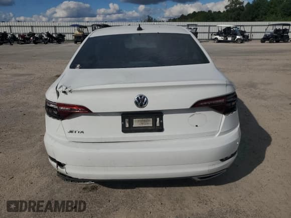 ✅ 2021 Volkswagen Jetta SEL Premium • VIN: 3VWG57BU0MM025893 • Lot: 71810415. Listed on Copart with 68,176 mi. Free auction sales archive from the USA and detailed vehicle history report at DreamBid. Image 6.
