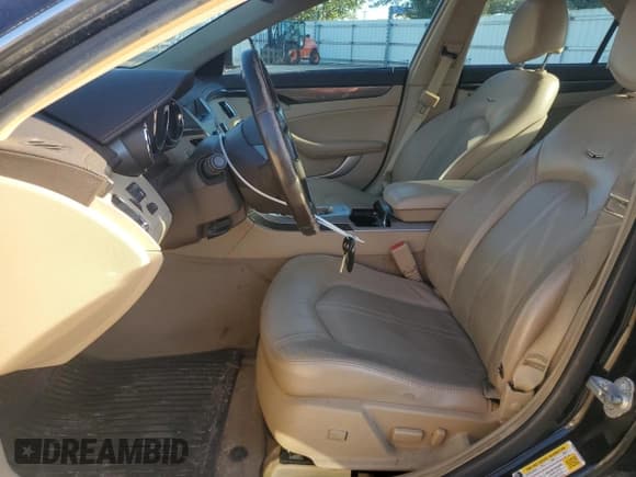 ✅ 2011 Cadillac CTS Performance • VIN: 1G6DL5ED1B0124091 • Lot: 84475415. Wystawiony na Copart z przebiegiem 136 830 mil. Bezpłatny archiwum sprzedaży aukcyjnych z USA i szczegółowy raport historii pojazdu na DreamBid. Zdjęcie 7.