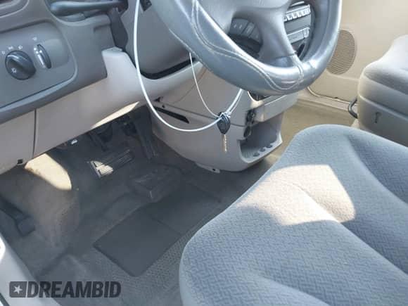 2005 Dodge Caravan SE с VIN 1D4GP25EX5B333234, выставлен на аукционе IAAI как лот 41389490 с пробегом 161 447 миль миль и . История ставок и продаж доступна на DreamBid. Изображение 11.