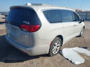 ✅ 2017 Chrysler Pacifica Touring L • VIN: 2C4RC1BG5HR839576 • Лот: 43540321. Опубликован ранее на IAAI с пробегом 163 276 миль. Бесплатный доступ к архиву аукционных продаж из США и подробный отчёт об истории автомобиля на DreamBid. Изображение 4.