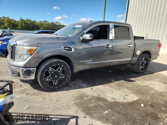✅ 2017 Nissan Titan SV • VIN: 1N6AA1EK7HN527143 • Lot: 91433075. Listed on Copart with 154,603 mi. Free auction sales archive from the USA and detailed vehicle history report at DreamBid. Image 1.