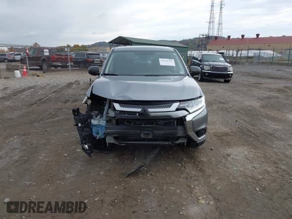 ✅ 2019 Mitsubishi Outlander ES • VIN: JA4AD2A38KZ025816 • Lot: 43564235. Listed on IAAI with 108,955 mi. Free auction sales archive from the USA and detailed vehicle history report at DreamBid. Image 13.