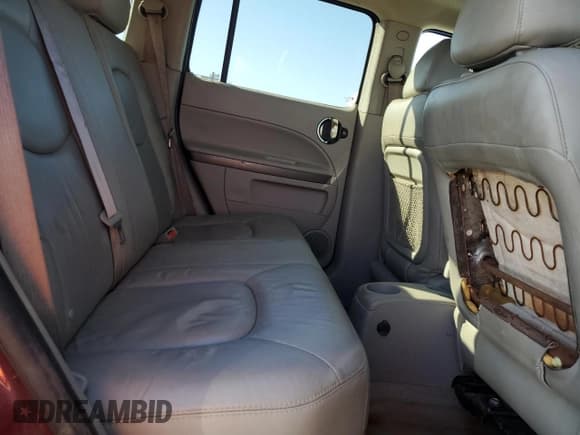 ✅ 2007 Chevrolet HHR LT • VIN: 3GNDA23D67S601352 • Лот: 93430135. Опубликован ранее на Copart с пробегом 213 575 миль. Бесплатный доступ к архиву аукционных продаж из США и подробный отчёт об истории автомобиля на DreamBid. Изображение 11.