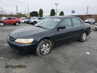 2000 Honda Accord EX с VIN 1HGCG1651YA019004, выставлен на аукционе Copart как лот 85005905 с пробегом 151 303 миль миль и Списание • Salvage title. История ставок и продаж доступна на DreamBid. Изображение 1.