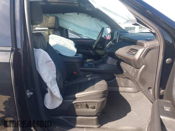 2023 Chevrolet Tahoe RST with VIN 1GNSKRKL2PR244986, listed as a IAAI auction lot 41571368 with 47,646 mi miles and . Bid and sale history available at DreamBid. Image 5.