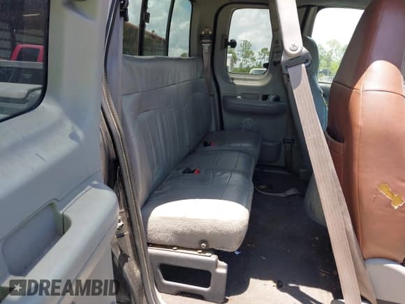 ✅ 1999 Ford F-150 XL • VIN: 1FTRX08L5XKA87944 • Lot: 42741901. Listed on IAAI with Not provided. Free auction sales archive from the USA and detailed vehicle history report at DreamBid. Image 8.