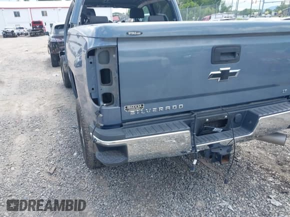 ✅ 2015 Chevrolet Silverado 2500HD LT • VIN: 1GC1CVE85FF587440 • Lot: 42545643. Listed on IAAI with Not provided. Free auction sales archive from the USA and detailed vehicle history report at DreamBid. Image 18.