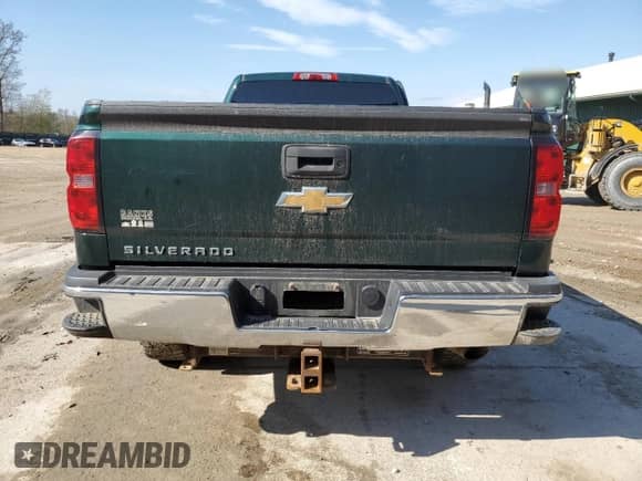 2015 Chevrolet Silverado 2500HD Work Truck z VIN 1GC1KUEG9FF652049, wystawiony jako Copart lot #55610725 z przebiegiem 109 563 mil mil oraz Szkoda całkowita • Salvage title. Historia ofert i sprzedaży dostępna na DreamBid. Obrazek 6.
