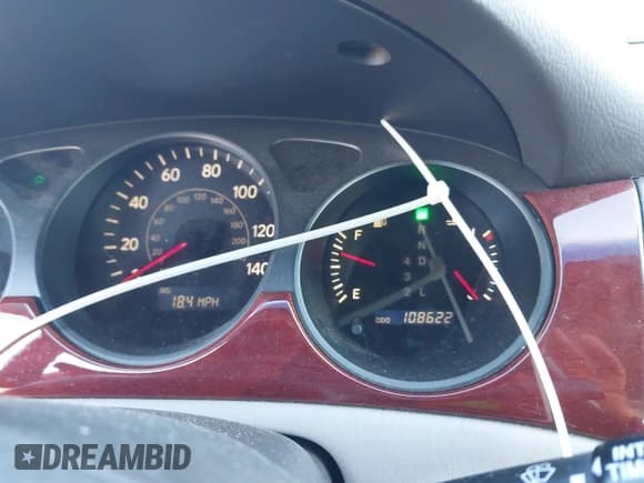 ✅ 2002 Lexus ES 300 • VIN: JTHBF30G420063917 • Lot: 43828102. Wystawiony na IAAI z przebiegiem 108 622 mil. Bezpłatny archiwum sprzedaży aukcyjnych z USA i szczegółowy raport historii pojazdu na DreamBid. Zdjęcie 7.