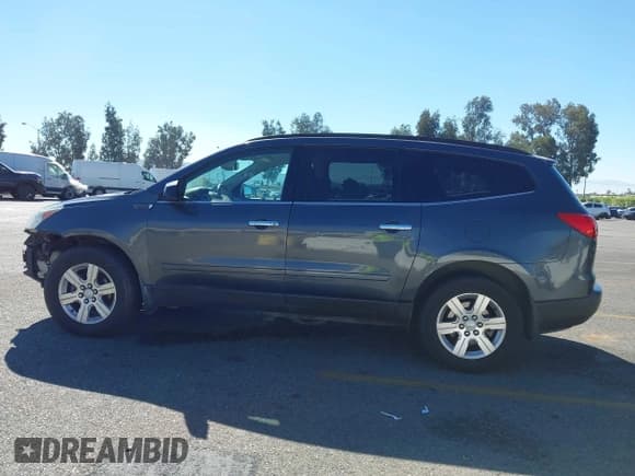 ✅ 2011 Chevrolet Traverse 2LT • VIN: 1GNKVJED2BJ294596 • Лот: 43483425. Опубликован ранее на IAAI с пробегом 196 155 миль. Бесплатный доступ к архиву аукционных продаж из США и подробный отчёт об истории автомобиля на DreamBid. Изображение 15.