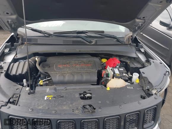 ✅ 2021 Jeep Compass Latitude • VIN: 3C4NJCBB6MT509179 • Lot: 42121942. Wystawiony na IAAI z przebiegiem 63 552 mil. Bezpłatny archiwum sprzedaży aukcyjnych z USA i szczegółowy raport historii pojazdu na DreamBid. Zdjęcie 10.