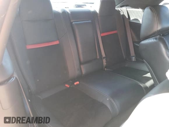 ✅ 2011 Dodge Challenger SRT-8 • VIN: 2B3CJ7DJ8BH526754 • Lot: 68024864. Wystawiony na Copart z przebiegiem 115 809 mil. Bezpłatny archiwum sprzedaży aukcyjnych z USA i szczegółowy raport historii pojazdu na DreamBid. Zdjęcie 10.