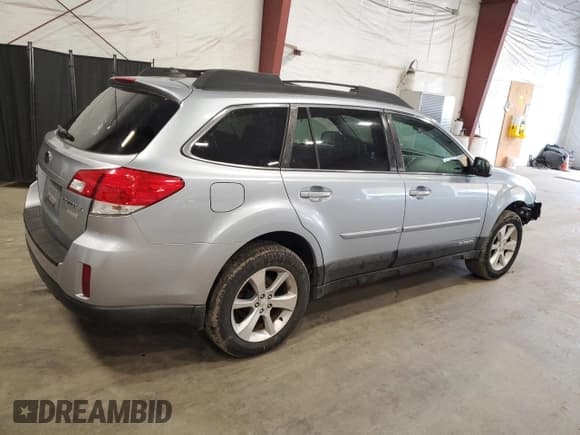 ✅ 2013 Subaru Outback Limited • VIN: 4S4BRBKC4D3300884 • Lot: 86641415. Listed on Copart with 94,132 mi. Free auction sales archive from the USA and detailed vehicle history report at DreamBid. Image 3.