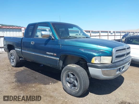 ✅ 1997 Dodge 1500 • VIN: 3B7HF13Z5VG796474 • Lot: 42685841. Listed on IAAI with 203,083 mi. Free auction sales archive from the USA and detailed vehicle history report at DreamBid. Image 1.