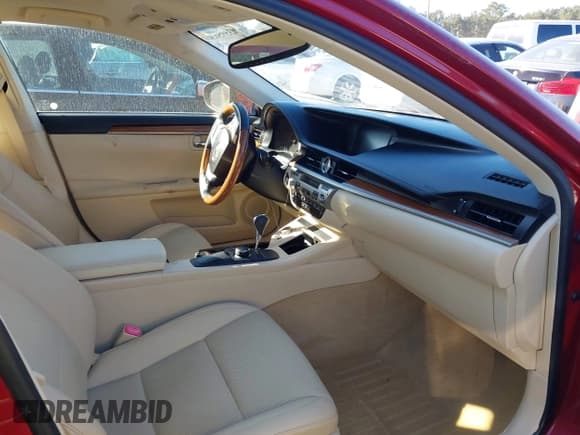 ✅ 2015 Lexus ES 300h • VIN: JTHBW1GG2F2079151 • Лот: 43595636. Опубликован ранее на IAAI с пробегом 98 209 миль. Бесплатный доступ к архиву аукционных продаж из США и подробный отчёт об истории автомобиля на DreamBid. Изображение 5.