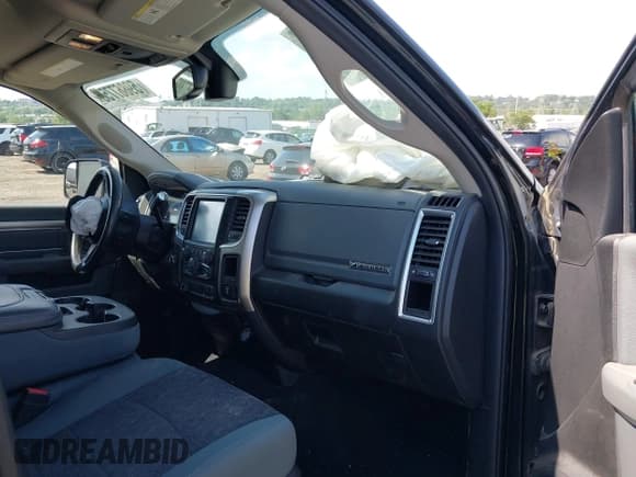 ✅ 2018 Ram 2500 SLT • VIN: 3C6TR5DT2JG166397 • Lot: 42551256. Listed on IAAI with 100,040 mi. Free auction sales archive from the USA and detailed vehicle history report at DreamBid. Image 5.