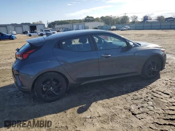 2019 Hyundai Veloster 2.0 z VIN KMHTG6AF1KU016892, wystawiony jako Copart lot #79087344 z przebiegiem 102 963 mil mil oraz Czysty tytuł • Clean title. Historia ofert i sprzedaży dostępna na DreamBid. Obrazek 3.