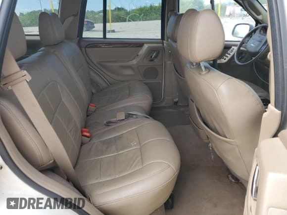 ✅ 2003 Jeep Grand Cherokee Limited • VIN: 1J4GW58J83C598827 • Lot: 69920065. Listed on Copart with Not provided. Free auction sales archive from the USA and detailed vehicle history report at DreamBid. Image 11.