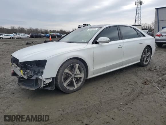 ✅ 2018 Audi A8 • VIN: WAU44AFD9JN000764 • Лот: 43721224. Опубликован ранее на Copart с пробегом 58 686 миль. Бесплатный доступ к архиву аукционных продаж из США и подробный отчёт об истории автомобиля на DreamBid. Изображение 1.