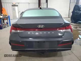 ✅ 2024 Hyundai Elantra Limited • VIN: KMHLN4DJ1RU112137 • Lot: 86591025. Listed on Copart with 21,099 mi miles. Access the free auction sales archive from the USA and view a detailed vehicle history report at DreamBid. Image 6.