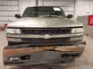2001 Chevrolet Silverado 2500 с VIN 1GCGK29U81Z176821, выставлен на аукционе IAAI как лот 43497021 с пробегом 215 331 миль миль и . История ставок и продаж доступна на DreamBid. Изображение 13.