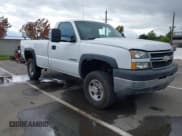 ✅ 2002 Chevrolet Silverado 2500HD • VIN: 1GBHC24U42E259796 • Lot: 43635594. Wystawiony na IAAI z przebiegiem 177 144 mil. Bezpłatny archiwum sprzedaży aukcyjnych z USA i szczegółowy raport historii pojazdu na DreamBid. Zdjęcie 1.