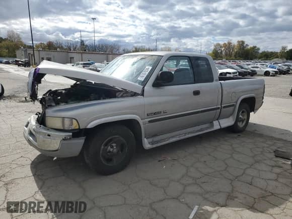 1999 Dodge 1500 с VIN 1B7HC13Z0XJ587556, выставлен на аукционе Copart как лот 76167934 с пробегом 80 107 миль миль и Списание • Salvage title. История ставок и продаж доступна на DreamBid. Изображение 1.