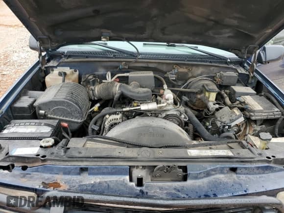 ✅ 1999 GMC Yukon • VIN: 1GKEC13R1XJ812283 • Lot: 42503585. Listed on Copart with 226,168 mi. Free auction sales archive from the USA and detailed vehicle history report at DreamBid. Image 14.