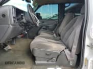 ✅ 2006 Chevrolet Silverado 2500HD Work Truck • VIN: 1GCHC23D46F162546 • Лот: 51618545. Опубликован ранее на Copart с пробегом 307 198 миль. Бесплатный доступ к архиву аукционных продаж из США и подробный отчёт об истории автомобиля на DreamBid. Изображение 7.