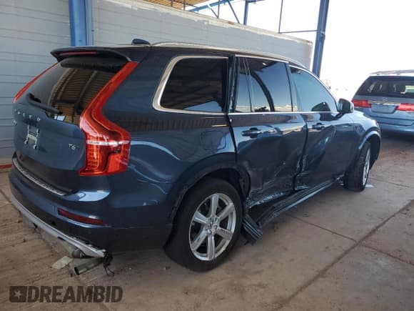 ✅ 2021 Volvo XC90 Momentum • VIN: YV4A22PK0M1724513 • Lot: 70893115. Listed on Copart with 27,658 mi. Free auction sales archive from the USA and detailed vehicle history report at DreamBid. Image 3.