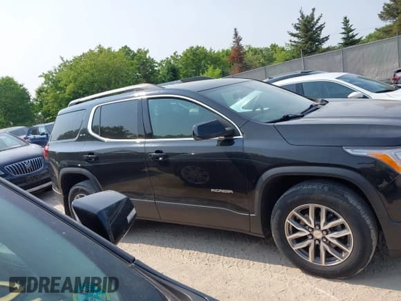 ✅ 2019 GMC Acadia SLE • VIN: 1GKKNSLS5KZ101556 • Lot: 42397049. Listed on IAAI with 159,189 mi. Free auction sales archive from the USA and detailed vehicle history report at DreamBid. Image 13.