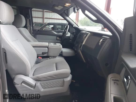 ✅ 2013 Ford F-150 XL • VIN: 1FTFX1ET9DKD50705 • Lot: 42599340. Wystawiony na IAAI z przebiegiem 154 973 mil. Bezpłatny archiwum sprzedaży aukcyjnych z USA i szczegółowy raport historii pojazdu na DreamBid. Zdjęcie 5.