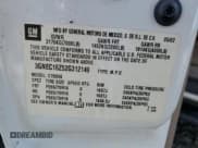 ✅ 2002 Chevrolet Suburban LS • VIN: 3GNEC16Z52G312149 • Лот: 43141635. Опубликован ранее на Copart с пробегом 273 544 миль. Бесплатный доступ к архиву аукционных продаж из США и подробный отчёт об истории автомобиля на DreamBid. Изображение 13.