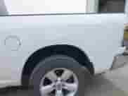 2024 Ram 1500 SLT z VIN 1C6RR7GG3RS157779, wystawiony jako IAAI lot #42488148 z przebiegiem 34 814 mil mil oraz . Historia ofert i sprzedaży dostępna na DreamBid. Obrazek 17.