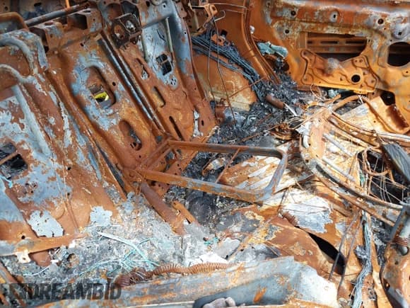 ✅ 2015 BMW 4 Series 428i xDrive • VIN: WBA4A7C50FD413176 • Lot: 41851037. Listed on IAAI with Not provided. Free auction sales archive from the USA and detailed vehicle history report at DreamBid. Image 8.