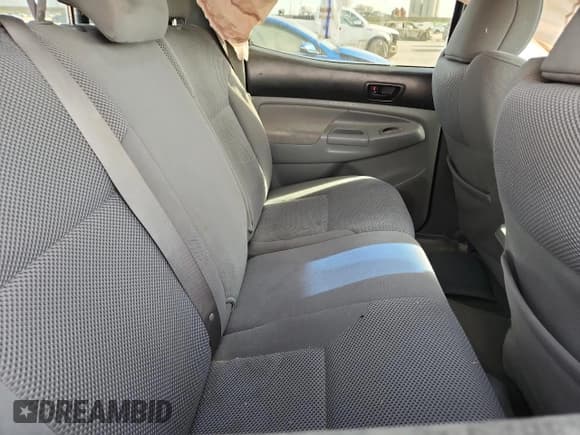 ✅ 2009 Toyota Tacoma PreRunner • VIN: 3TMJU62N19M090290 • Лот: 93693205. Опубликован ранее на Copart с пробегом 131 762 миль. Бесплатный доступ к архиву аукционных продаж из США и подробный отчёт об истории автомобиля на DreamBid. Изображение 10.