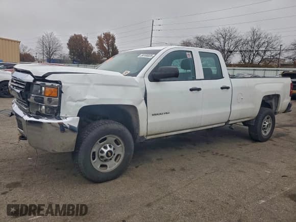 ✅ 2017 Chevrolet Silverado 2500HD Work Truck • VIN: 1GC2KUEG0HZ317302 • Лот: 94100025. Опубликован ранее на Copart с пробегом 186 295 миль. Бесплатный доступ к архиву аукционных продаж из США и подробный отчёт об истории автомобиля на DreamBid. Изображение 1.