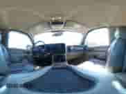 2005 Chevrolet Tahoe Z71 с VIN 1GNEK13T15R211455, выставлен на аукционе IAAI как лот 43171771 с пробегом 165 186 миль миль и . История ставок и продаж доступна на DreamBid. Изображение 18.