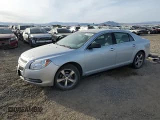 ✅ 2011 Chevrolet Malibu 1LS • VIN: 1G1ZB5E18BF265175 • Lot: 74351094. Listed on Copart with 118,103 mi. Free auction sales archive from the USA and detailed vehicle history report at DreamBid. Image 1.