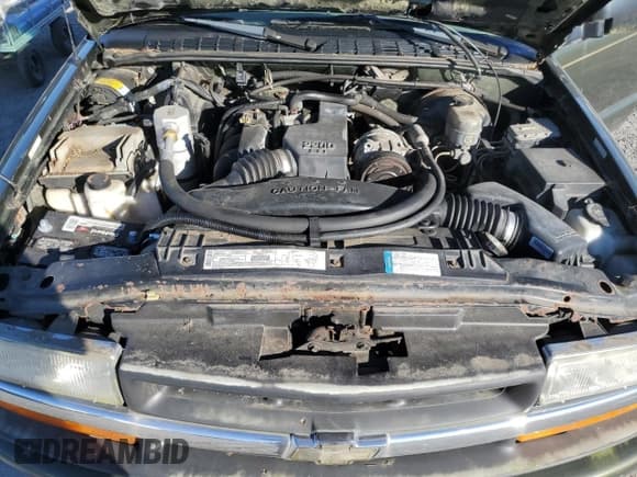 ✅ 2001 Chevrolet S-10 • VIN: 1GCCS195X18101206 • Лот: 87549895. Опубликован ранее на Copart с пробегом 83 262 миль. Бесплатный доступ к архиву аукционных продаж из США и подробный отчёт об истории автомобиля на DreamBid. Изображение 11.