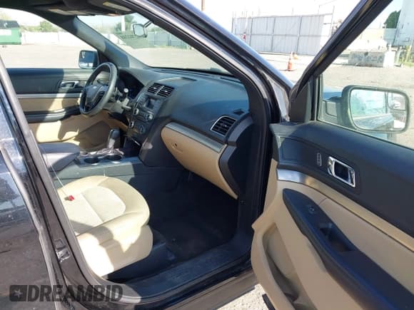 ✅ 2017 Ford Explorer • VIN: 1FM5K7B8XHGD88249 • Lot: 42702248. Wystawiony na IAAI z przebiegiem 109 067 mil. Bezpłatny archiwum sprzedaży aukcyjnych z USA i szczegółowy raport historii pojazdu na DreamBid. Zdjęcie 5.