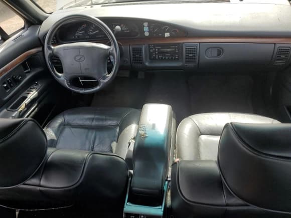 ✅ 1999 Oldsmobile 88 LS • VIN: 1G3HN52K8X4822368 • Лот: 72612634. Опубликован ранее на Copart с пробегом 99 817 миль. Бесплатный доступ к архиву аукционных продаж из США и подробный отчёт об истории автомобиля на DreamBid. Изображение 8.